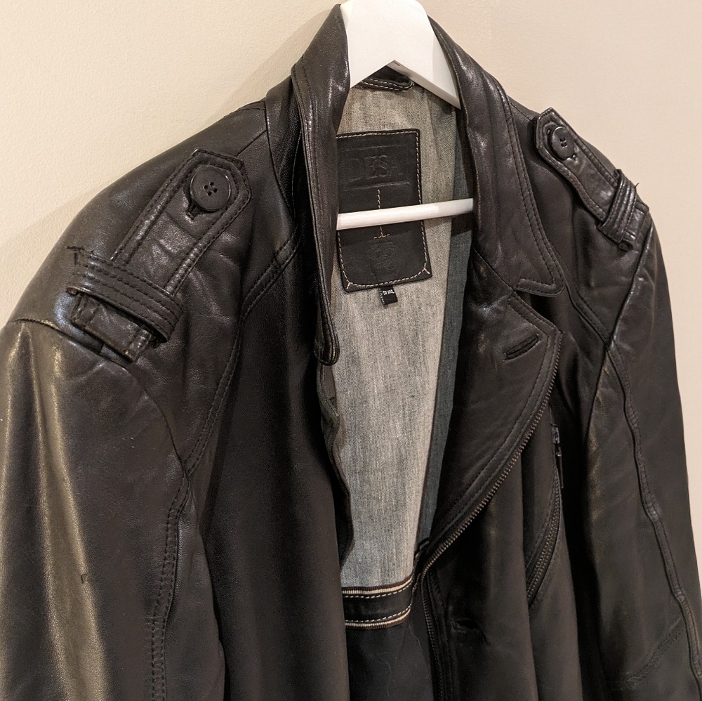 Leather jacket - Picture 2 of 3